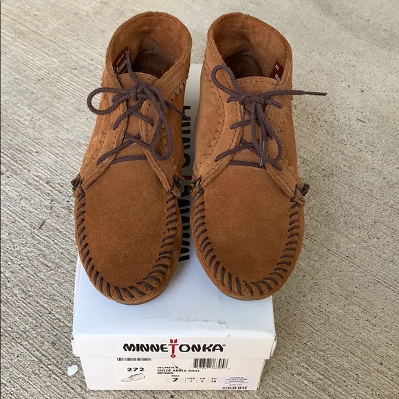 minnetonka suede boots